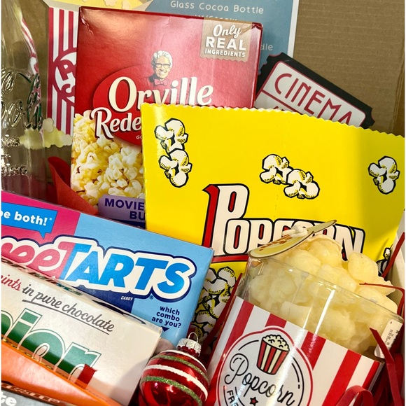 Movie Night Gift Box with Glass Coca Cola Bottles w/straw - Picture 11 of 13